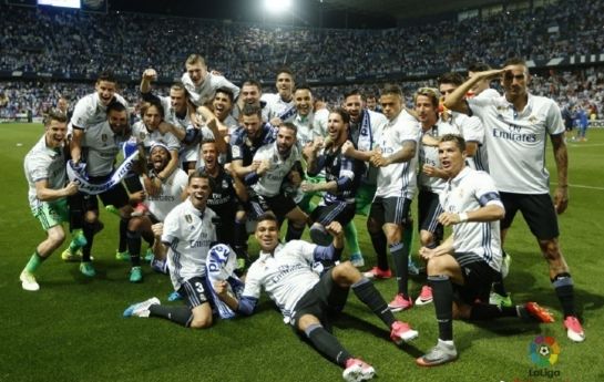 记者：海港抵达武里南，莱昂纳多、加布、李帅、刘若钒伤缺