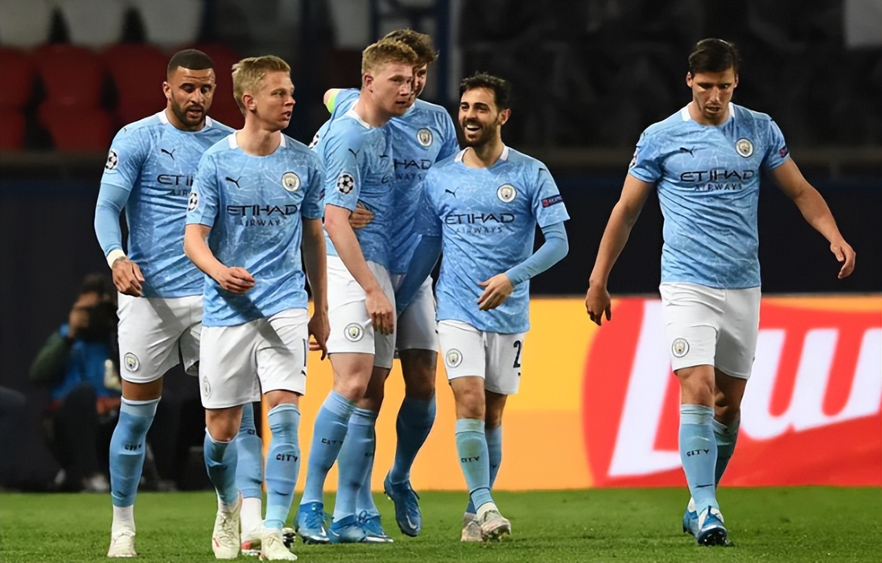 巴媒：格雷米奥主席候选者曾想招募本泽马，以此当竞选筹码