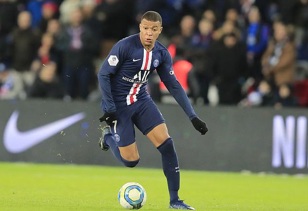 德甲霸主制造惨案，13轮12胜，凯恩踢疯了：替补轰入3球