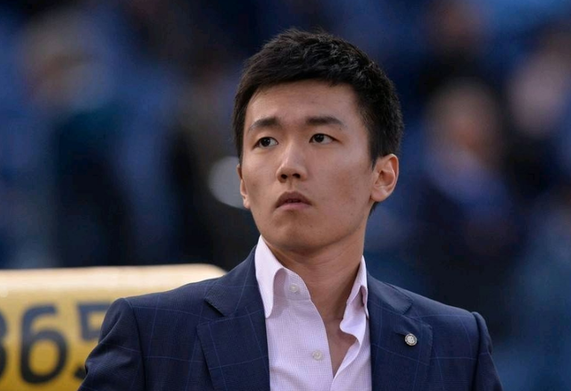 篮球火箭球员赛前训练亮眼