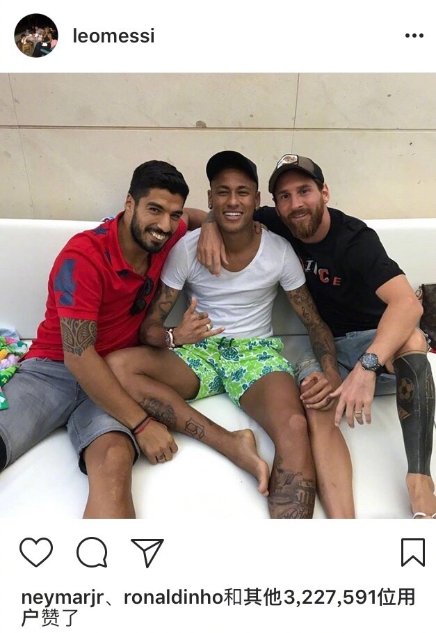 内蒙古额尔古纳初冬银装素裹，金雕翱翔雪原尽显苍穹之王风范